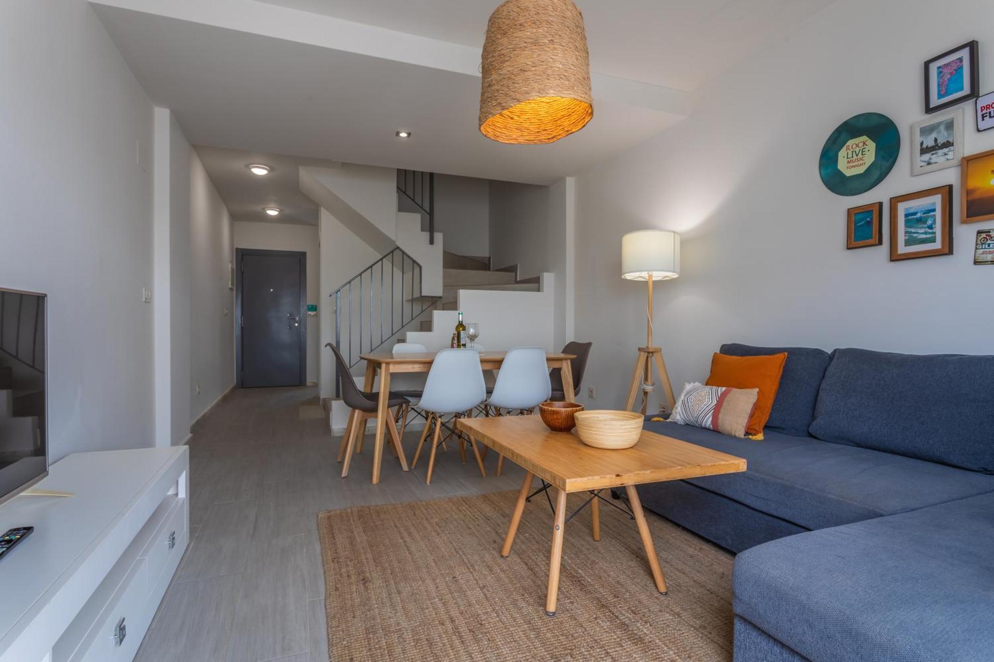 At 350m, Pool, Chillout Patio And Fibre Wifi Appartement